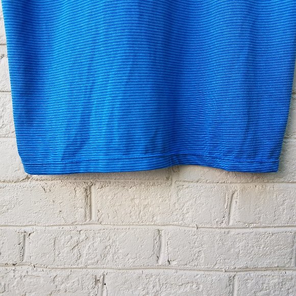 $5 SALE * Men's Medium Layer 8 Performance Qwick Dry blue tee - Picture 9 of 13
